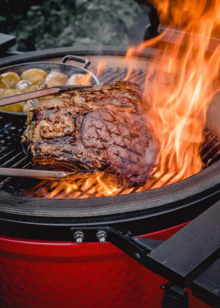 CUISSON BARBECUE KAMADO